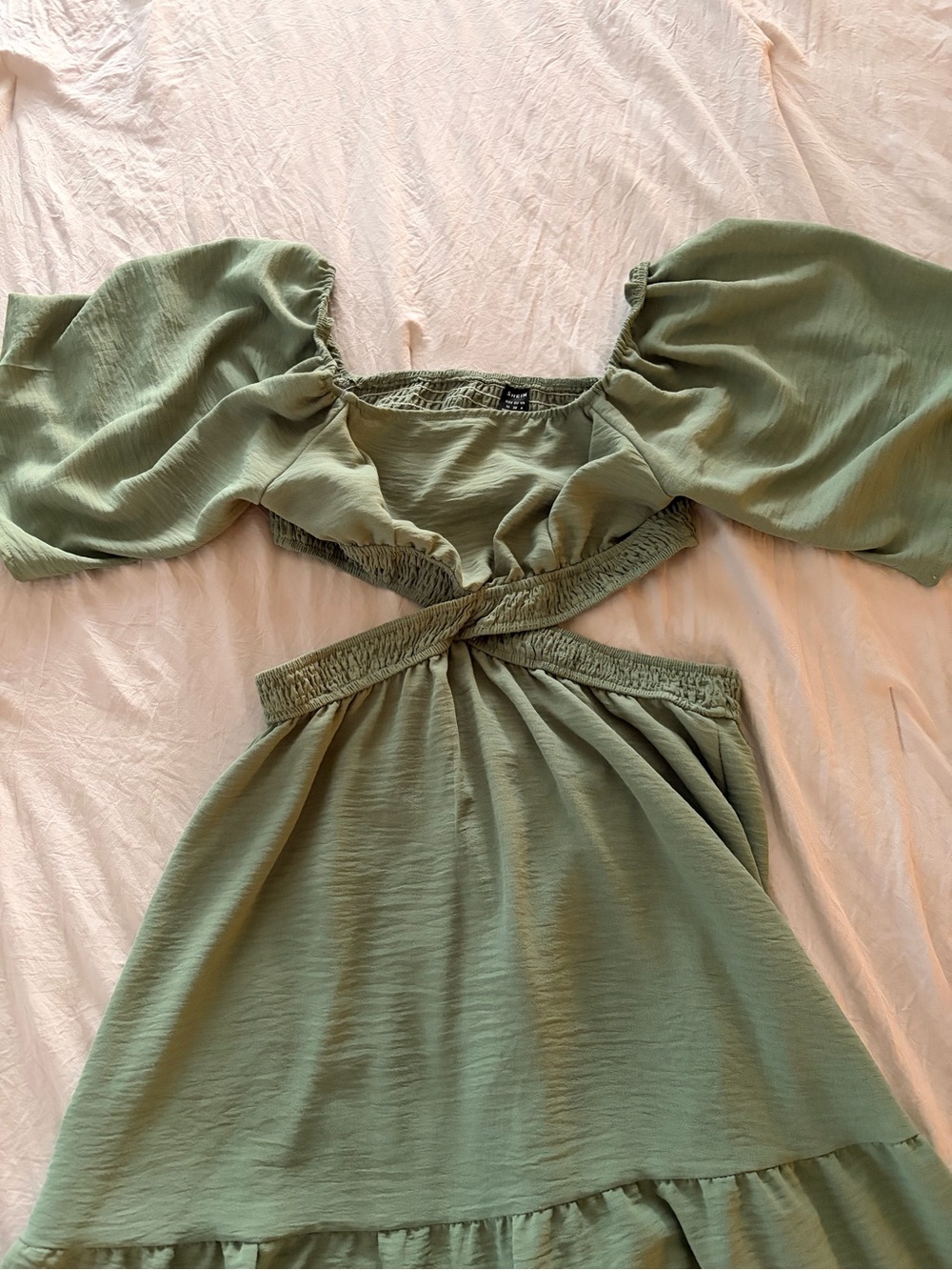 SHEIN Olive Green Tiered Maxi with Puff Sleeves and Cutout Waist - Picture 2 of 4